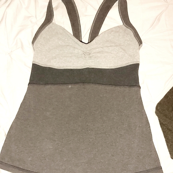Lululemon tank EUC - Picture 1 of 2